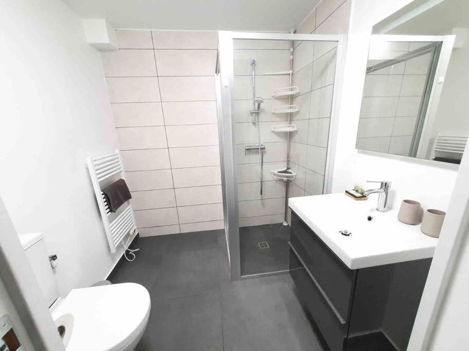 Apartamento L'Eiffel - Self Checking, 20Min From Paris Drancy Exterior foto